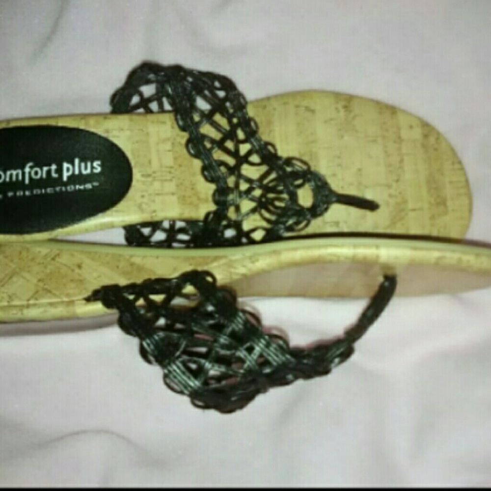 Womens comfort plus sandals by predictions